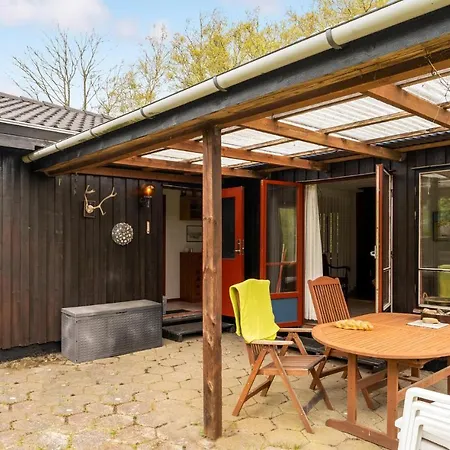 Ferienhaus Lovely In With Kitchen